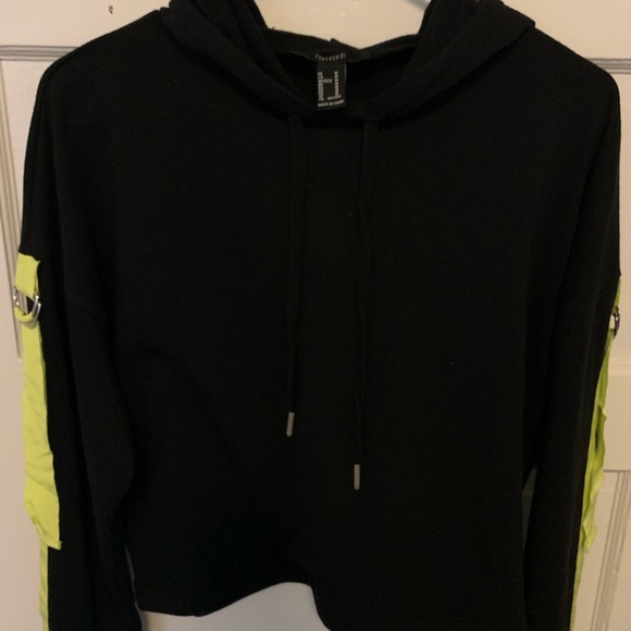 forever 21 black cropped hoodie
